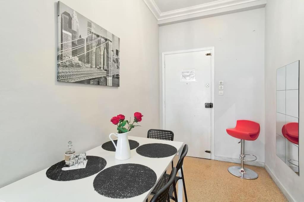 2Bdr Olympianzeus Apt With Netflix Atenas Exterior foto